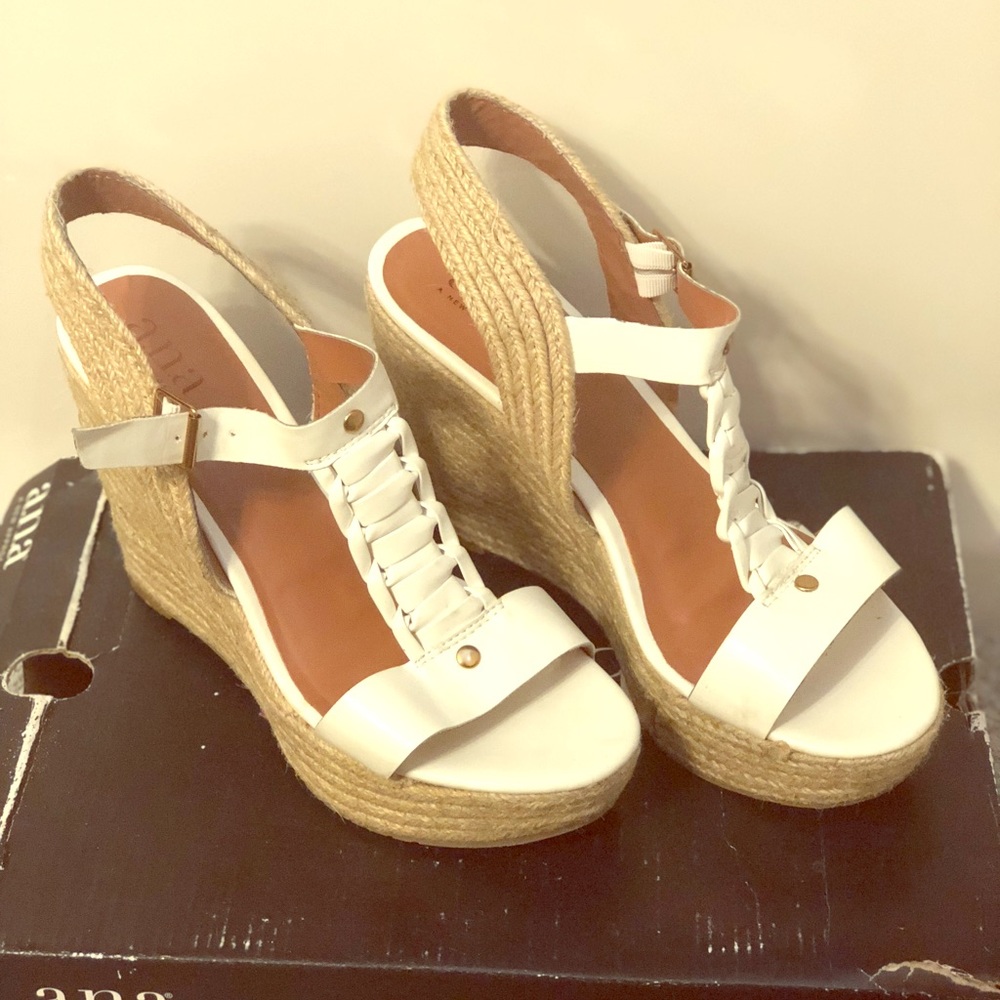 a.n.a size 9M open toe heels